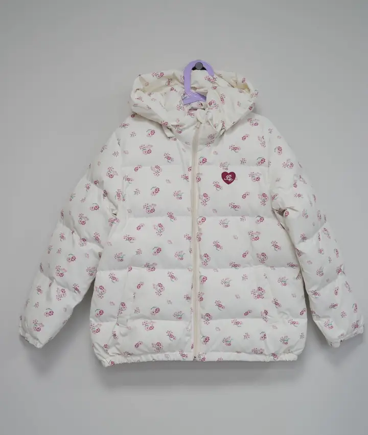White floral-print quilted children’s hooded jacket